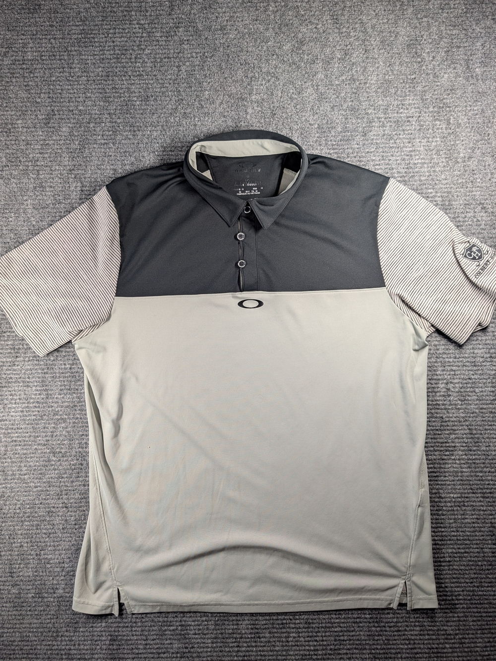 Oakley Performance Polo Two-Tone Gray and Black Men's Lg.
